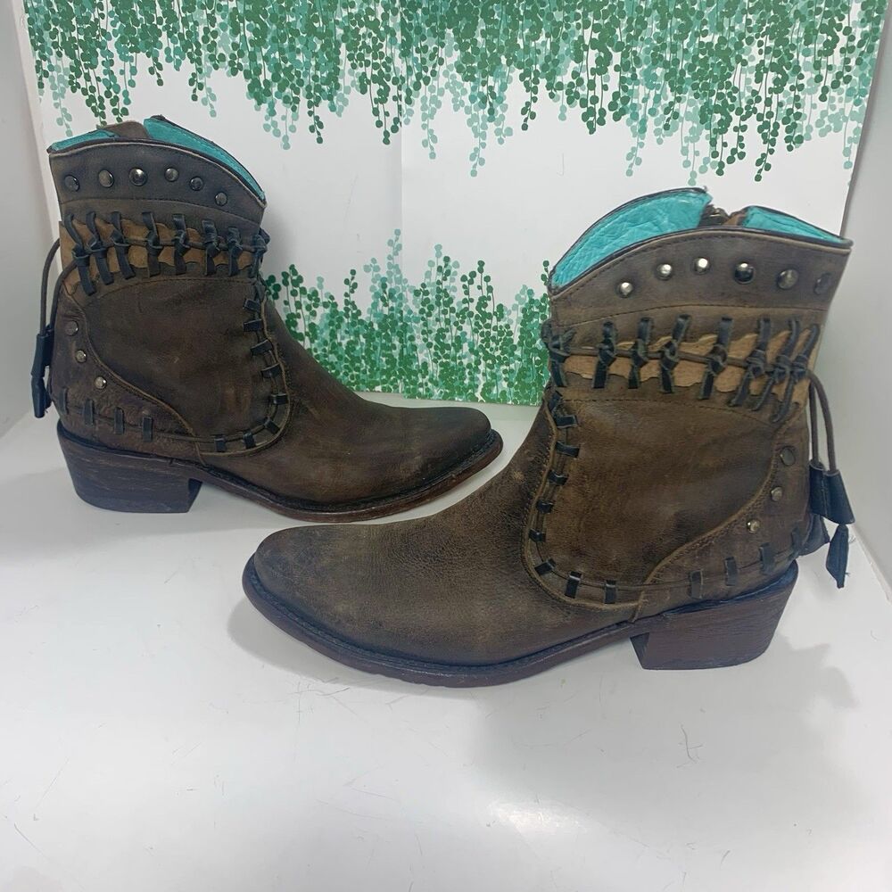 Corral Western Leather Studded Strap Distressed Western Ankle Boots Women Sz 9M